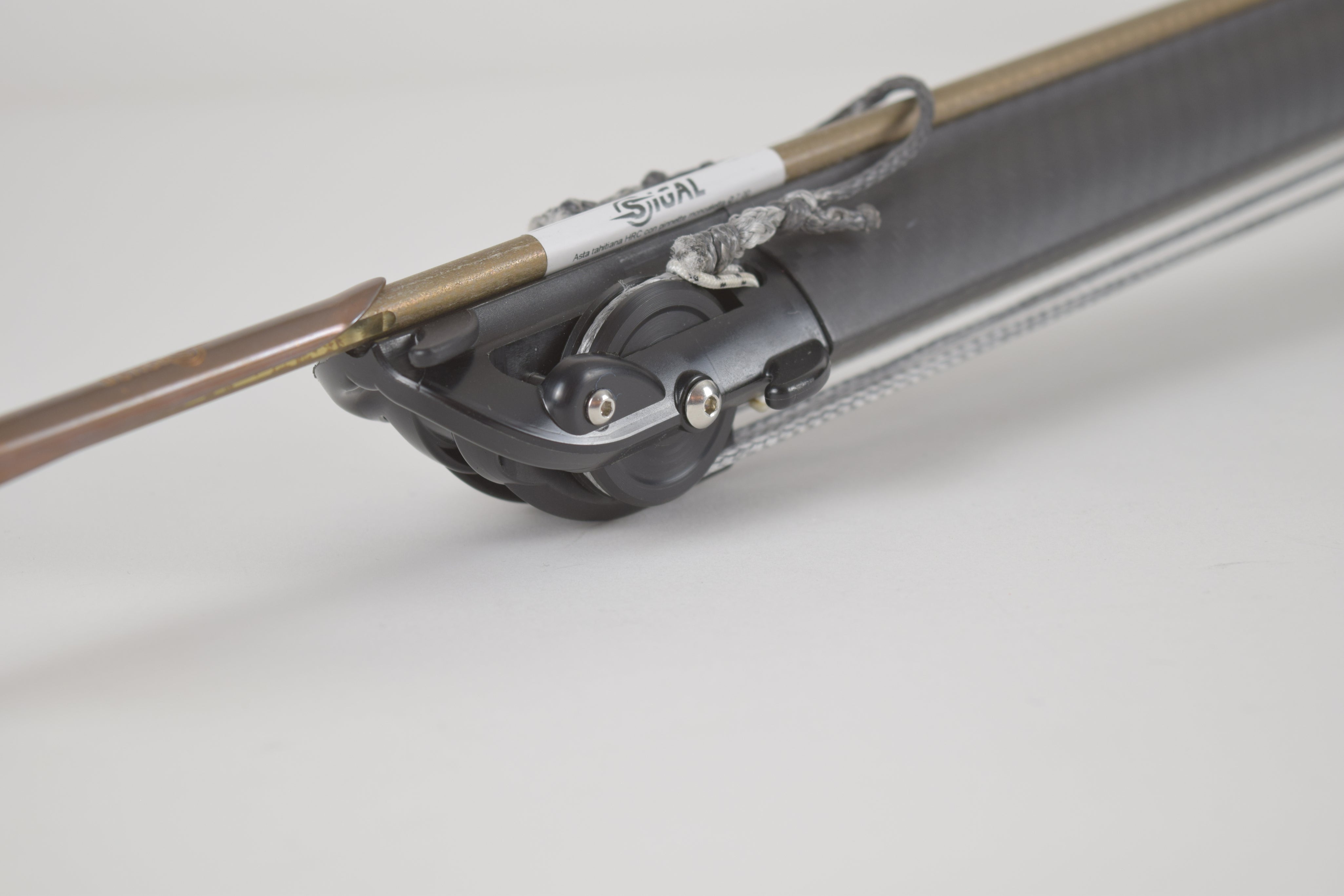Iron Carbon Vela Inverted Roller